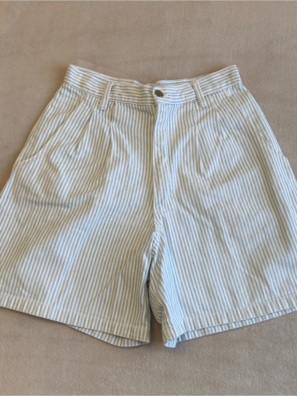 Vintage Stampede High-Waist Blue & White Seersucker Shorts Size 10